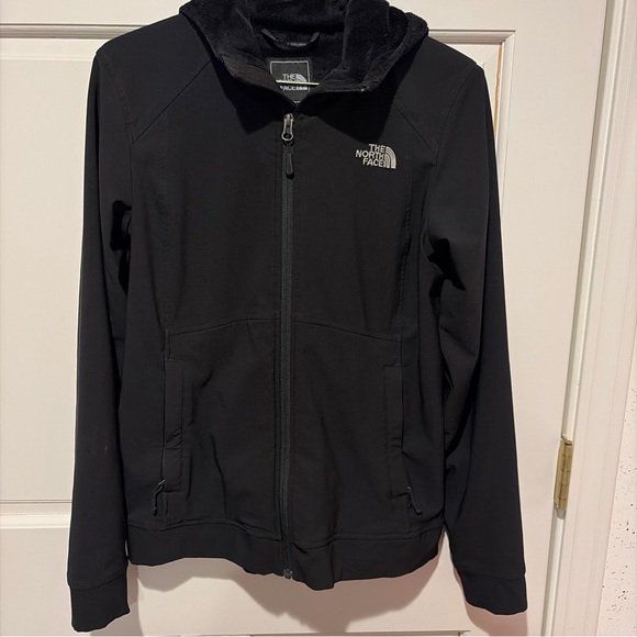 The North Face Jackets & Blazers - The North Face Women’s black Jacket with fleece inside